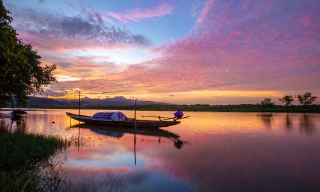 Bến sông mùa cạn